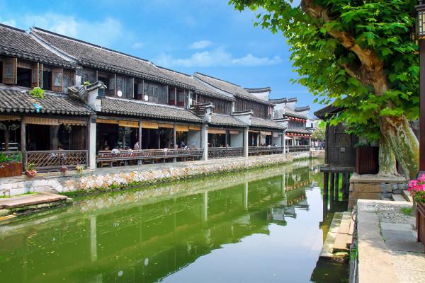 又一所国际学校倒闭！当中国面孔占领外籍学校, 教育正发生巨变…